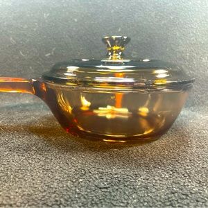 Corning Vision USA 0.5 L sauce pot/pan with lid. Amber/Brown Excellent condition